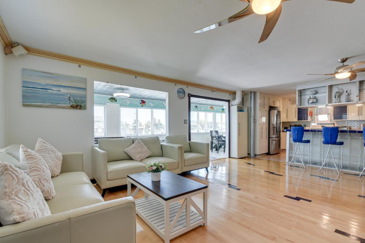 Waterfront Galveston Bay Retreat - 4 Mi To Beach! Экстерьер фото